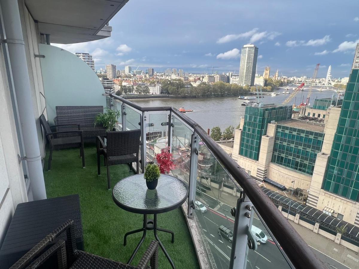 St George Thames Apartment Londres Exterior foto