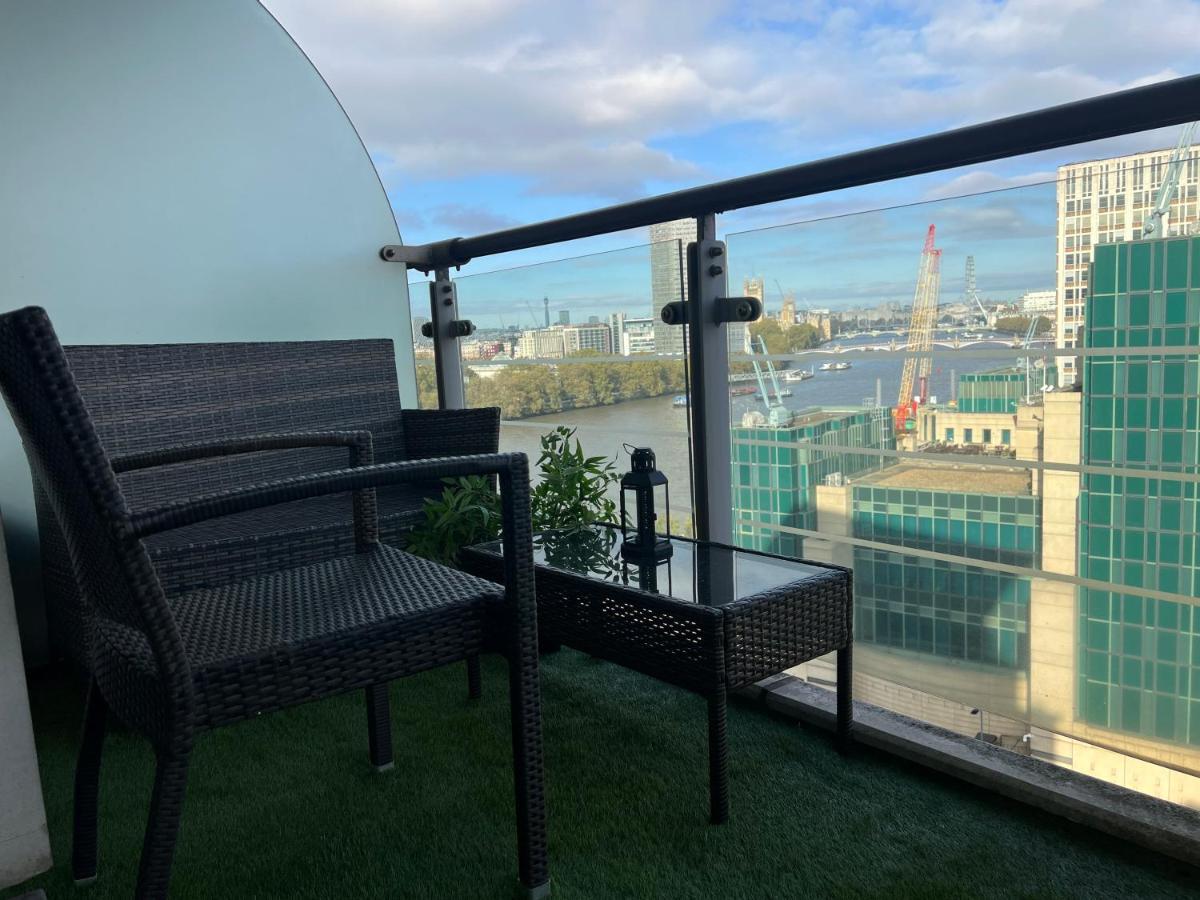 St George Thames Apartment Londres Exterior foto