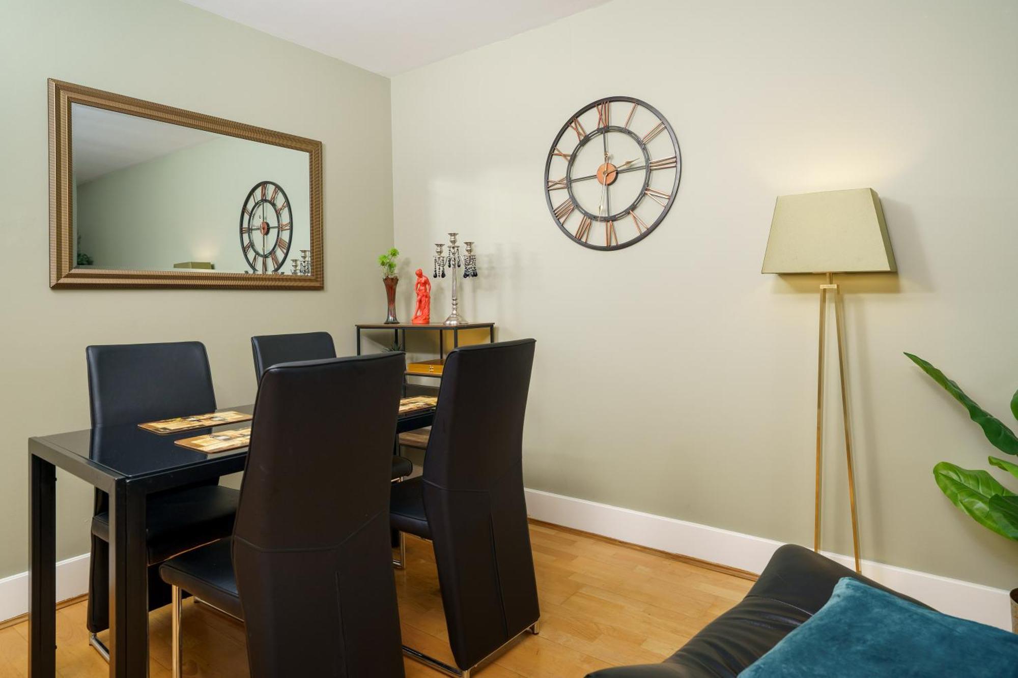 St George Thames Apartment Londres Exterior foto