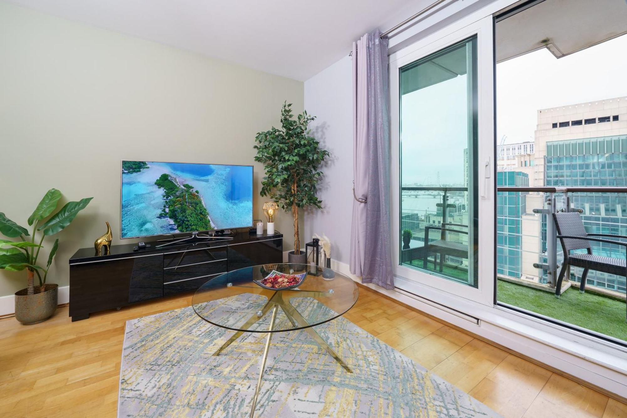 St George Thames Apartment Londres Exterior foto